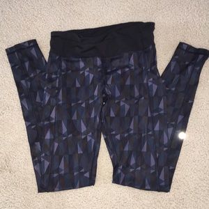 Lululemon geometric print leggings